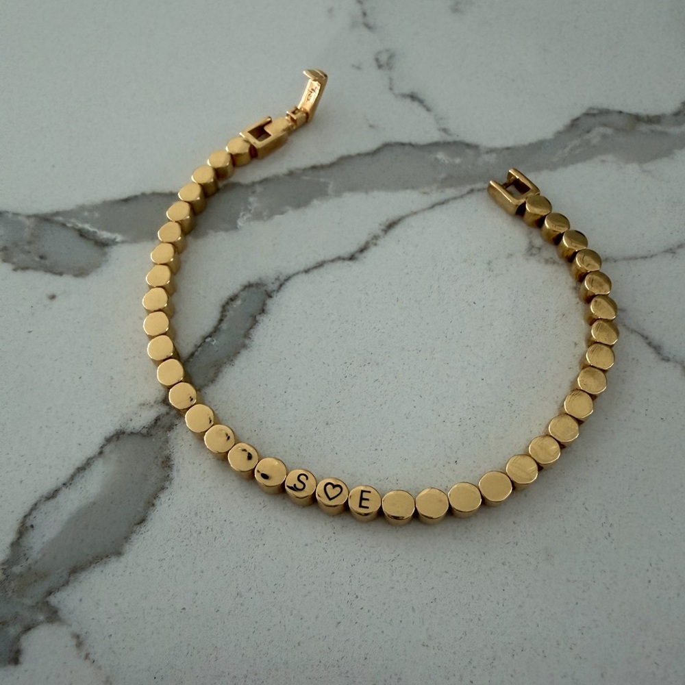 Oak and luna ENGRAVED DOT BRACELET gold vermeil E,S 6 inch